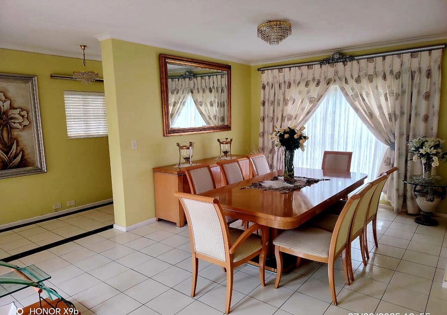 4 Bedroom Property for Sale in Vincent Heights Eastern Cape